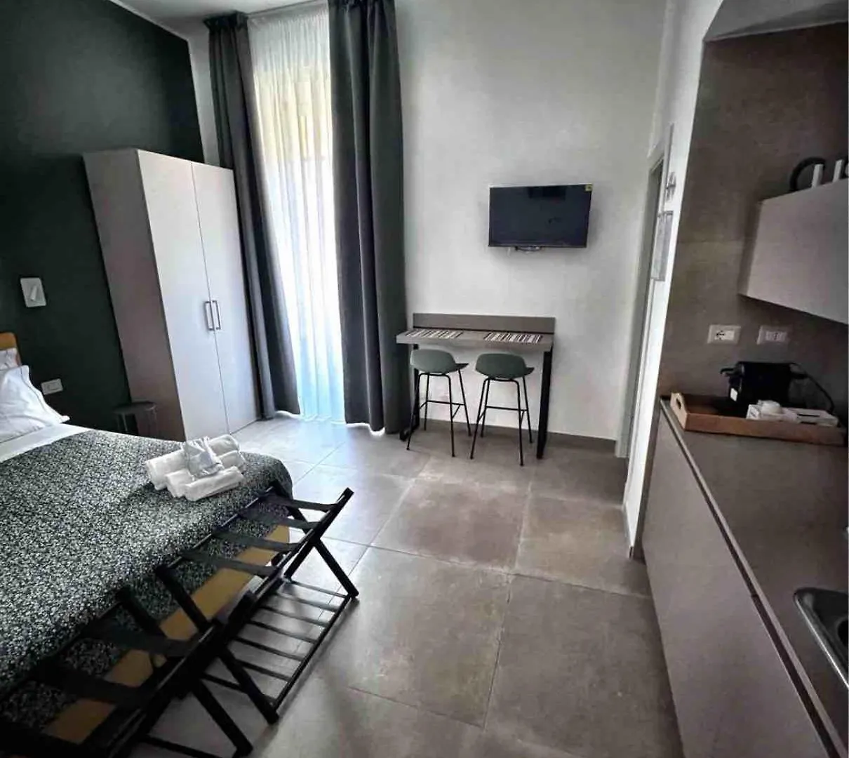 Hotel La Casa Di Giano Neapol 0*,  Włochy